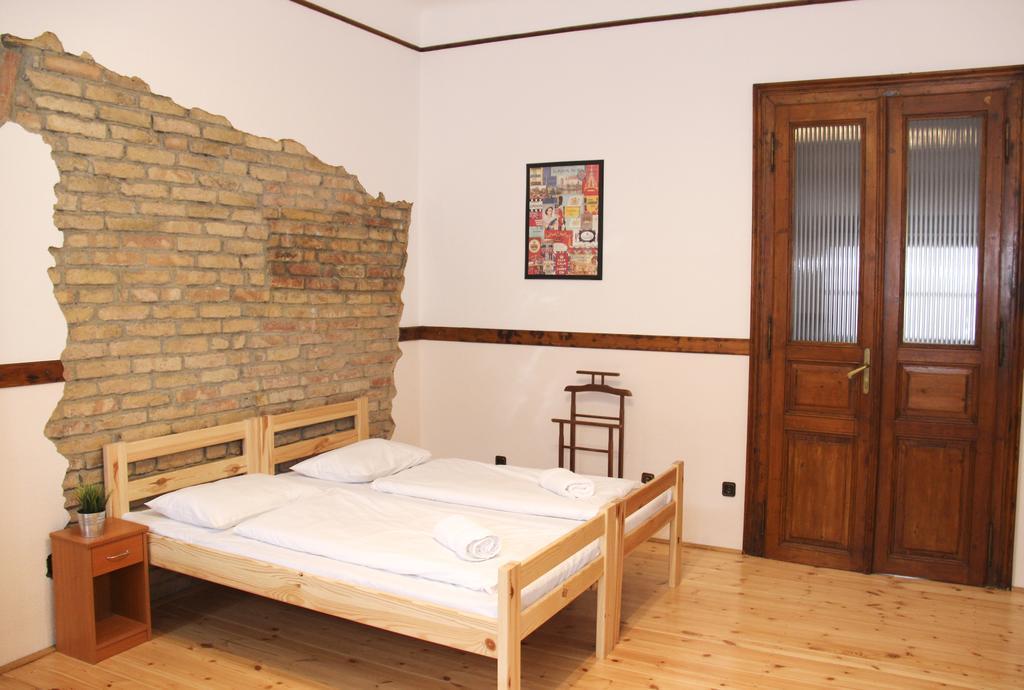 Walking Bed Budapest Downtown Hostel Rom bilde